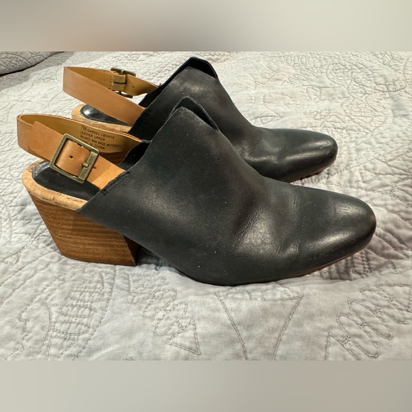 Korks Rayleigh Clog Sandal - Picture 3 of 5